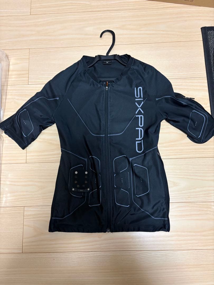 ミ*ナ様 SIXPAD パワースーツ M ブラック