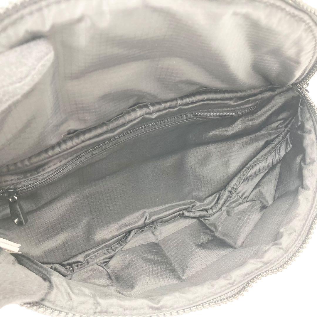 美品 813 UGG ナイロン キルティング ボディバッグ ウエストバッグ 黒