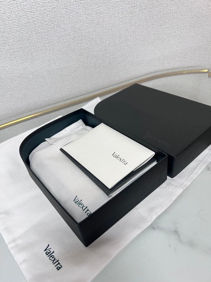 新品　Valextra 名刺入れ ホワイト