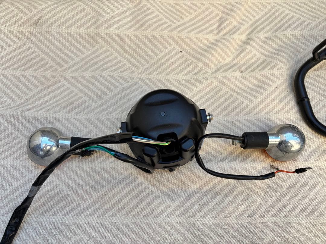 スーパーカブ50プロ　カゴ　LEDヘッドライト付き