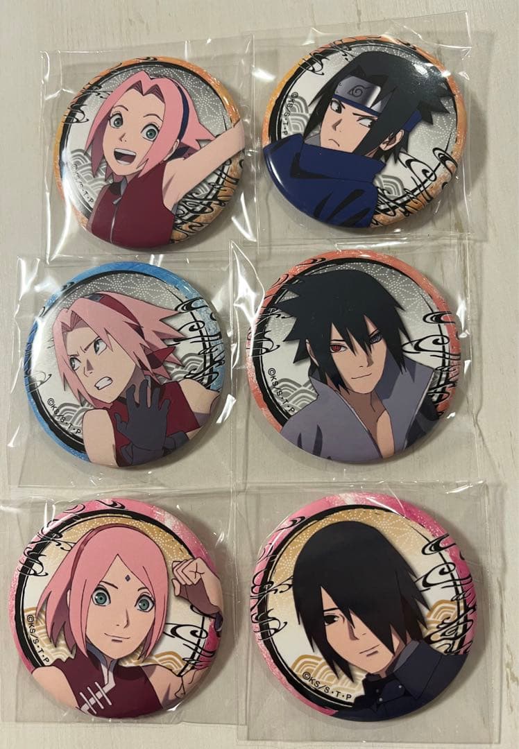 NARUTO スタジオぴえろストア　20周年　缶バッジ　うちはサスケ　春野サクラ