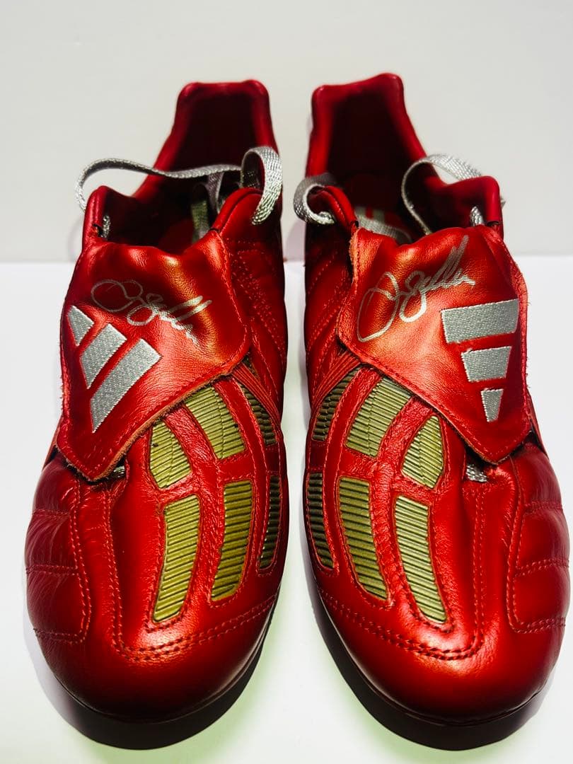 ベッカム サイン入りadidasプレデターマニア Predator Mania