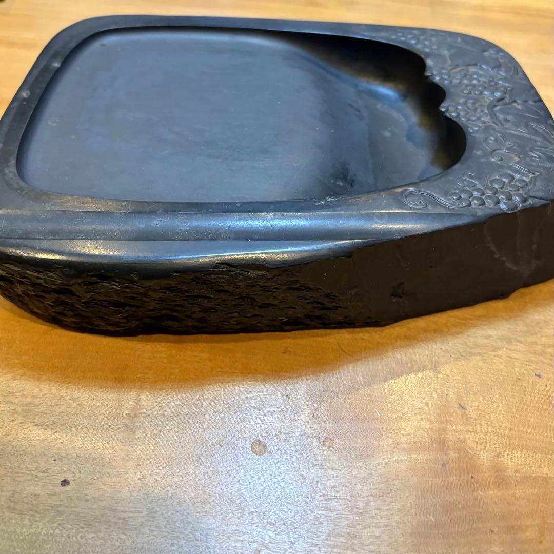 書道 硯 雨畑硯　雨畑真石 知石作 最高級品 大型硯　葡萄　彫刻