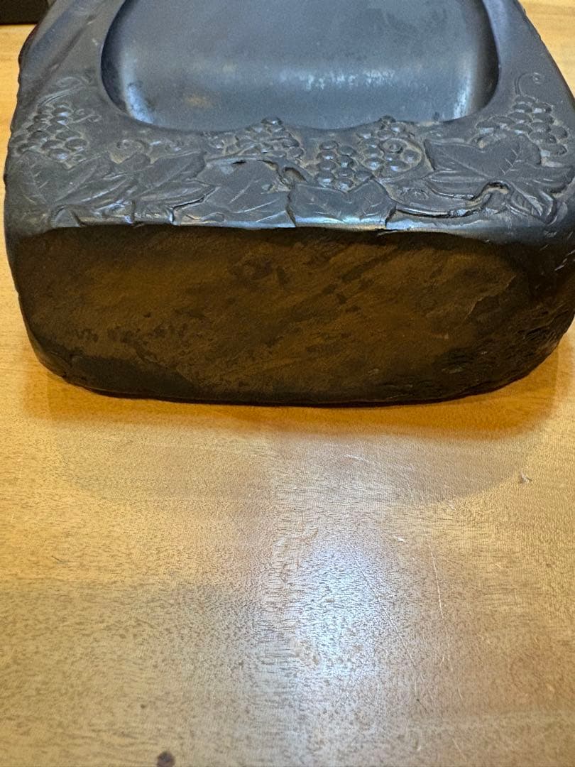 書道 硯 雨畑硯　雨畑真石 知石作 最高級品 大型硯　葡萄　彫刻