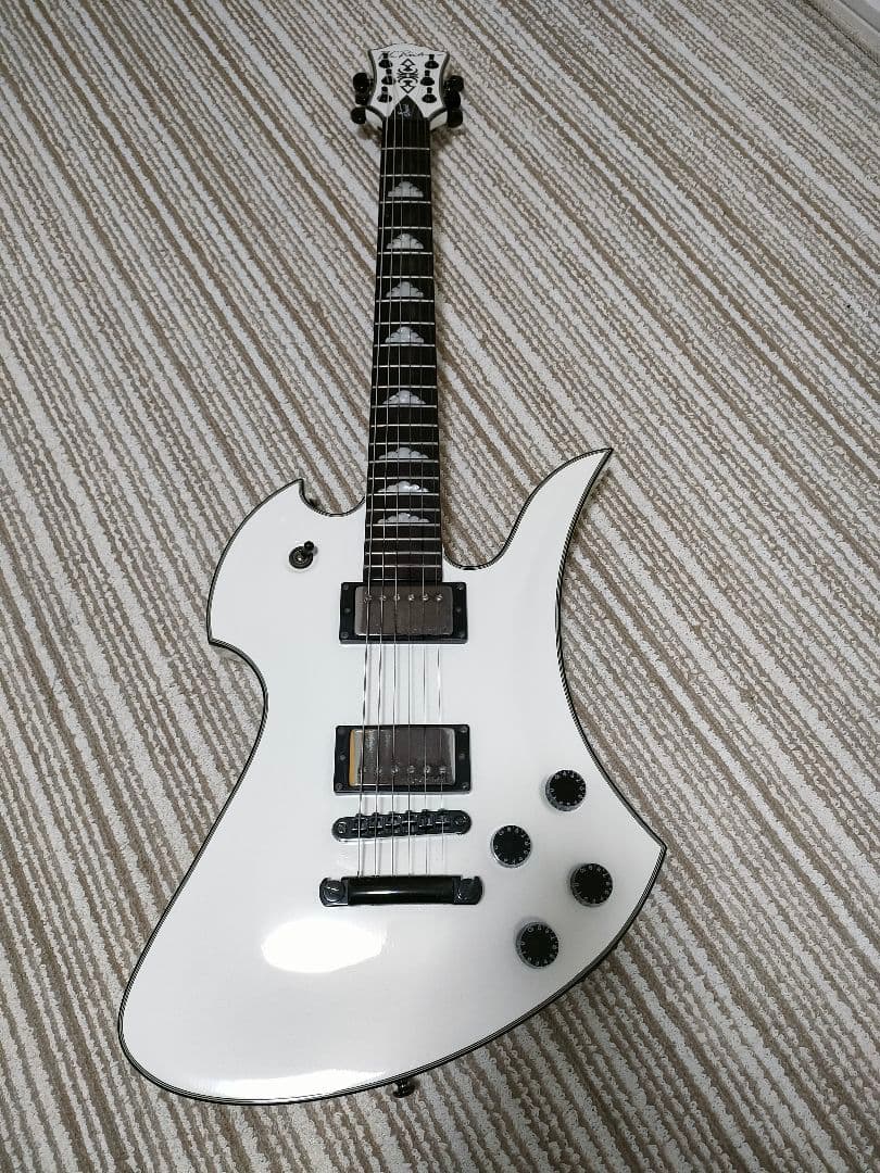 B.C.Rich mockingbird Special　エレキギター生産完了品