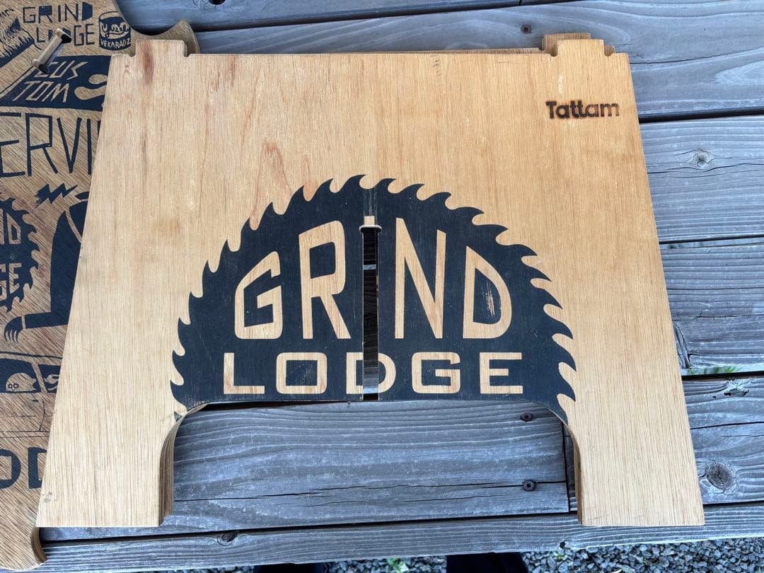 MomoGGGRIND LODGE ソーテーブル　全面刷り