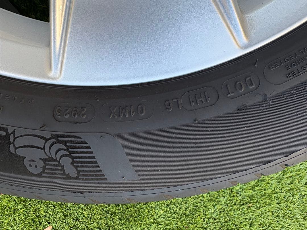 ※専用※ ボルボv60 クロスカントリー　215/55 R 18 1本