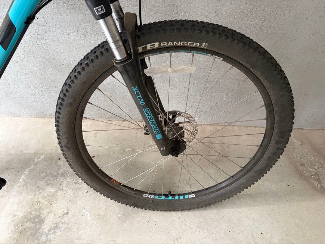 GT アグレッサー　27.5 50周年　マウンテンバイク 直接引き渡し希望