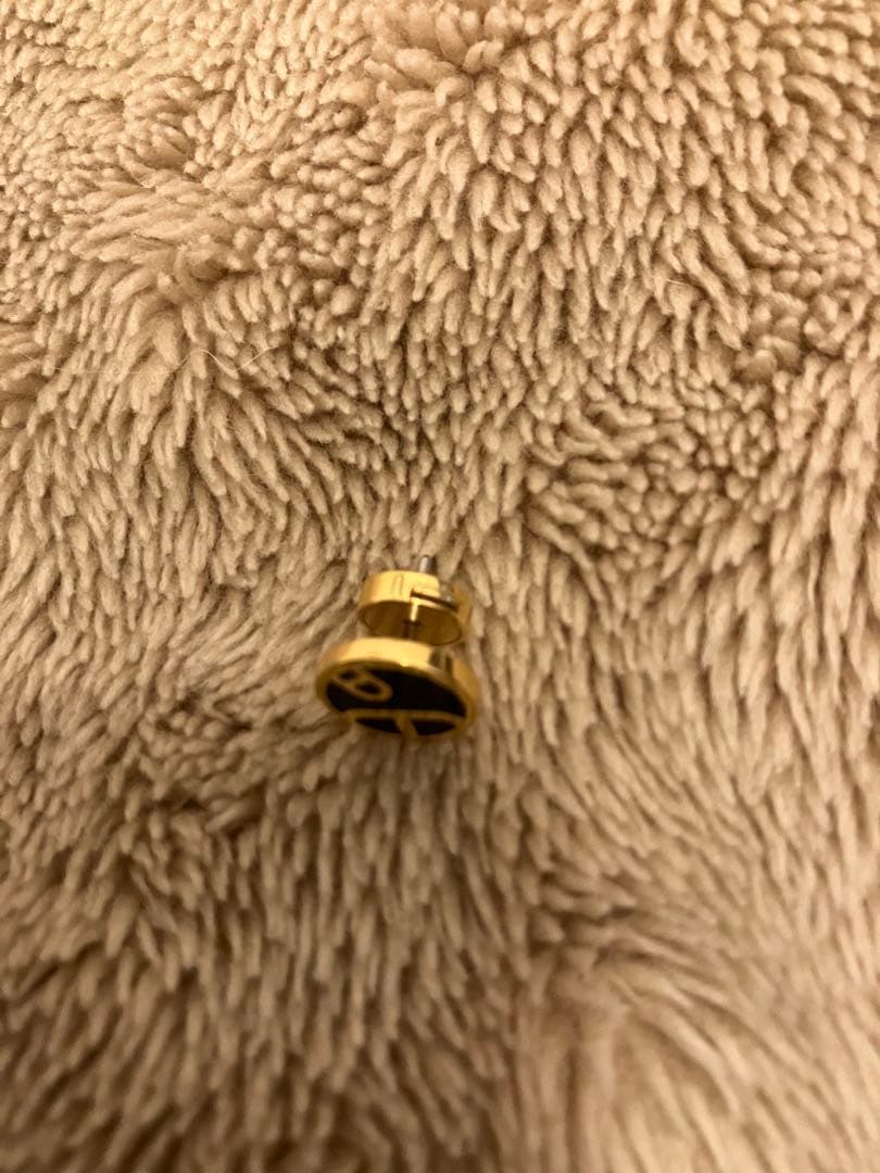 レア　HERMES エルメス　ピアス　片耳　ブラック　ゴールド