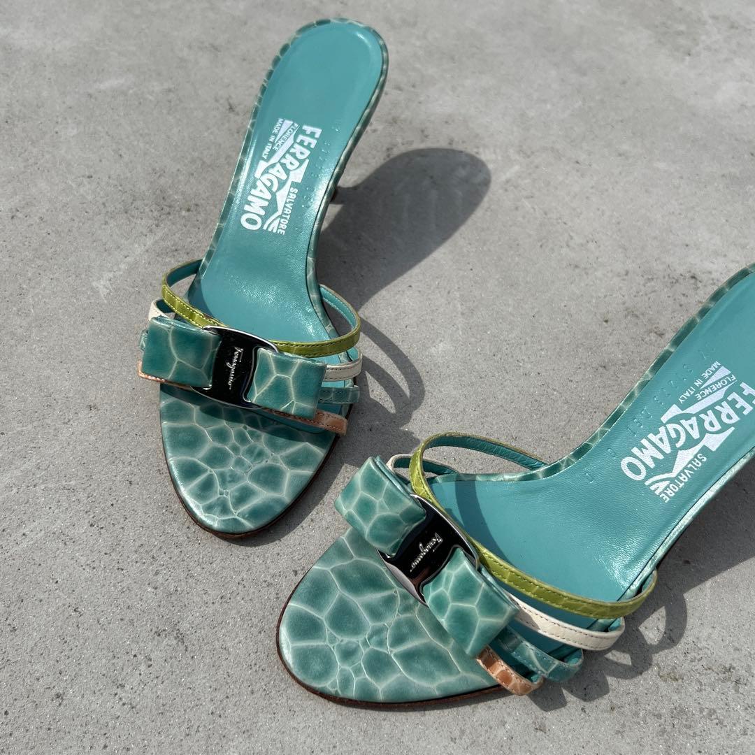 Ferragamo (8D) ミュール