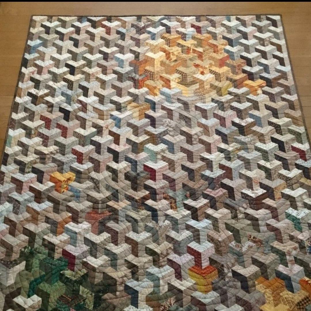 パッチワーク インナーシティ タペストリー ベッドカバー 穏やかな秋