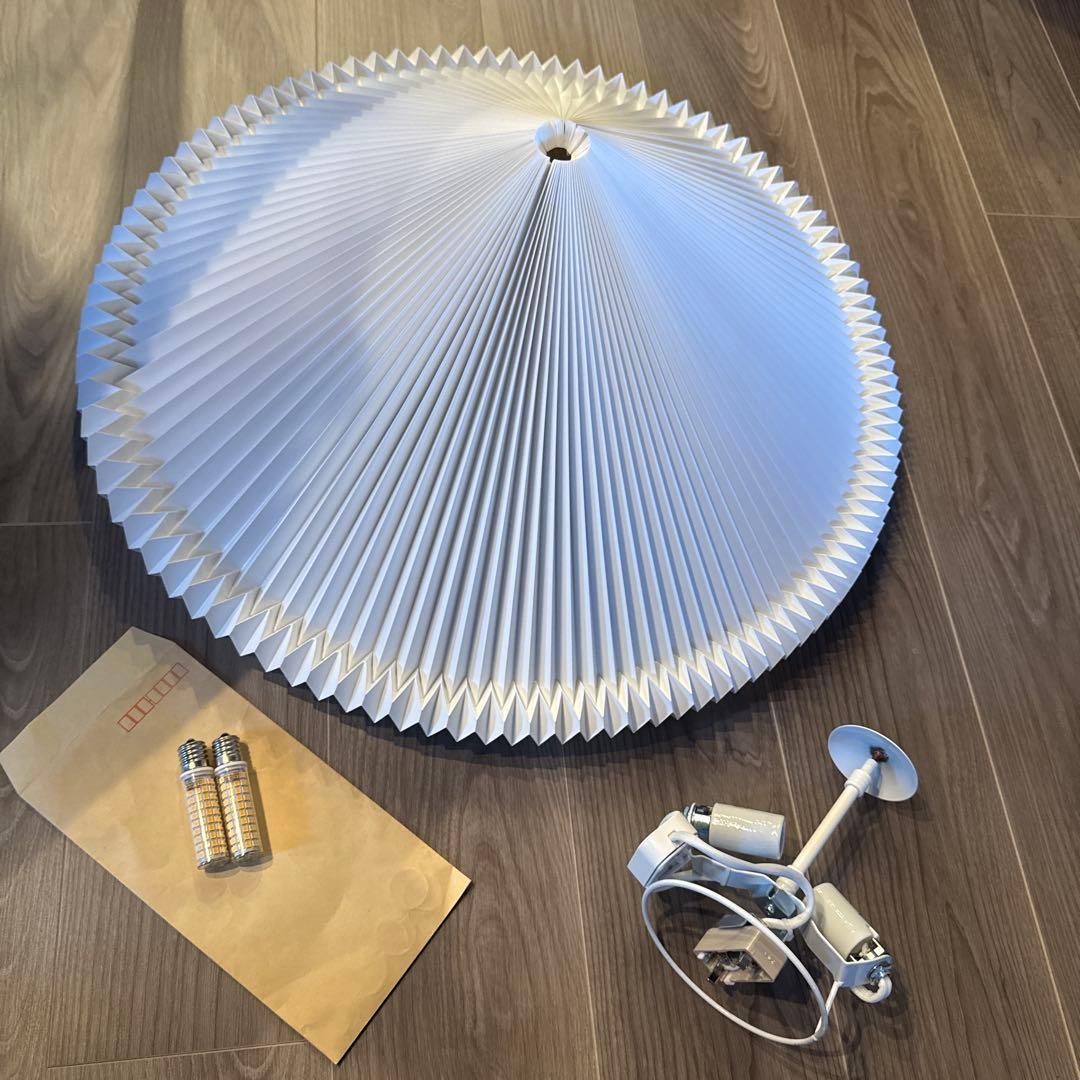 レクリント　折りたたみ式ホワイトシーリングライト