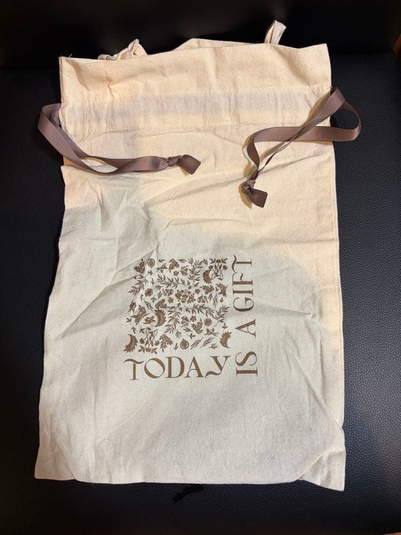 GUCCI グッチ シェリーライン 腕時計 ブラック レディース ブランド