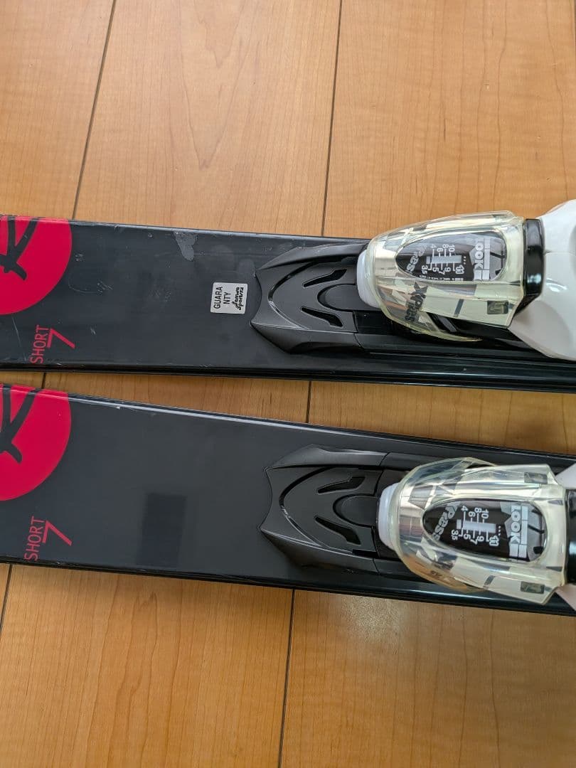 ショートスキー　ROSSIGNOL（ロシニオール） ビンディング付