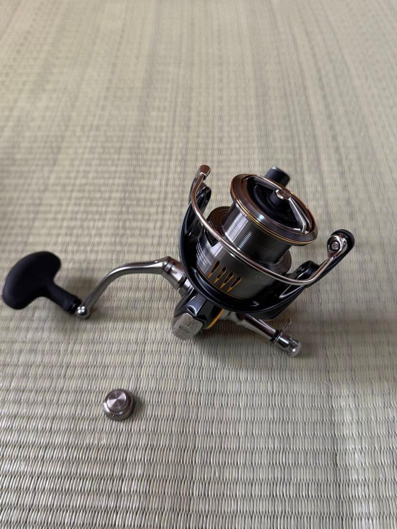 【新品未使用】23 エアリティ LT4000-XH ➕ リール スタンド