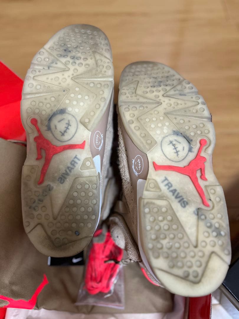エアジョーダン 6 Travis