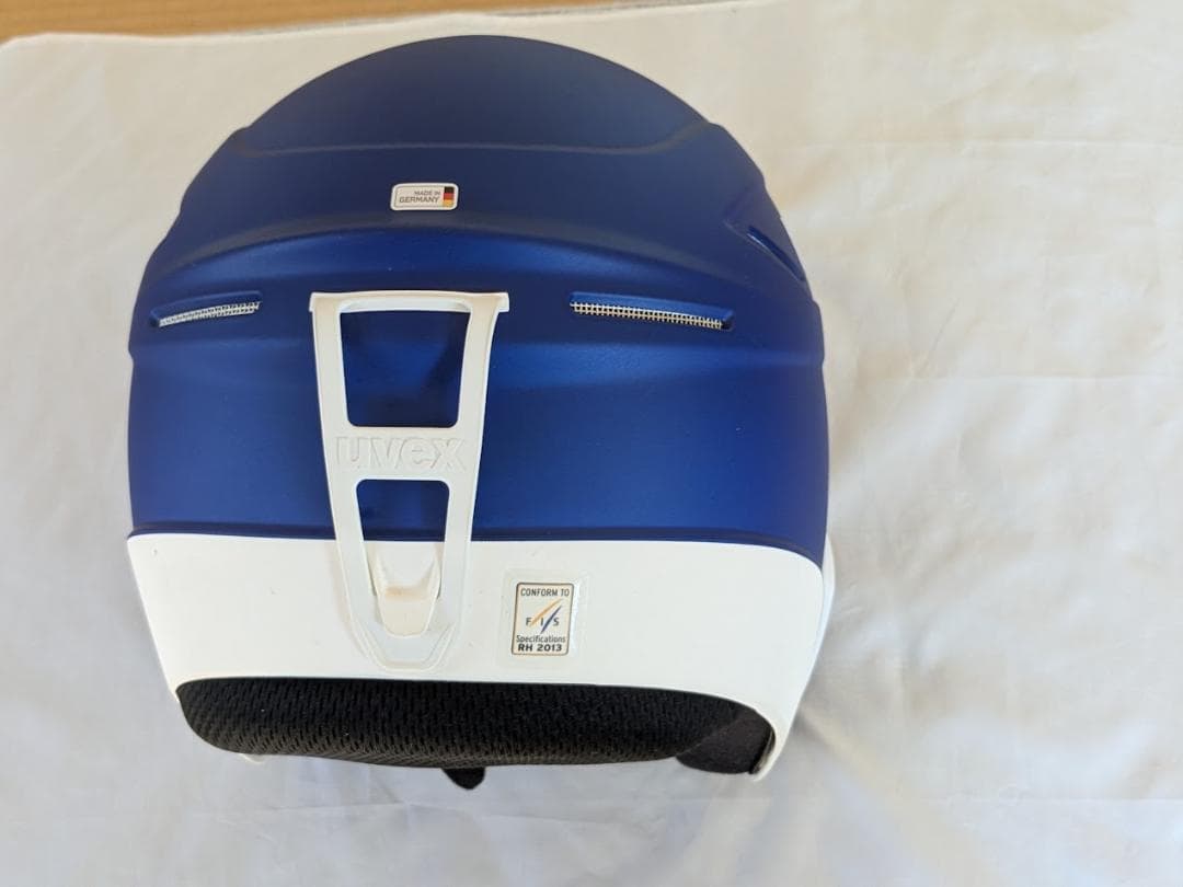 UVEX スキー用ヘルメット　FIS対応