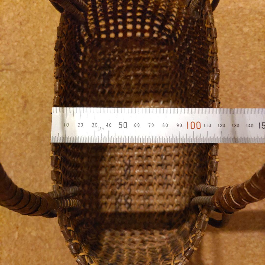 【最終価格】【美品】天然素材のかごバッグ　胡桃 あけびや山葡萄がお好きな方に！