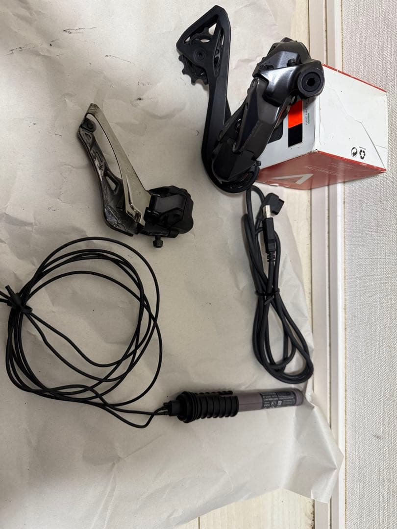 Shimano ULTEGRA R8100 Di2 FD RDセット