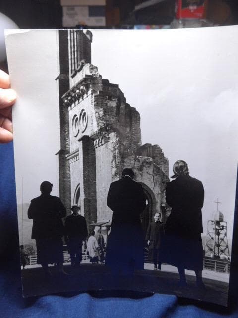 大変貴重な原爆投下後の長崎、浦上天守堂を撮影したオリジナルプリントです