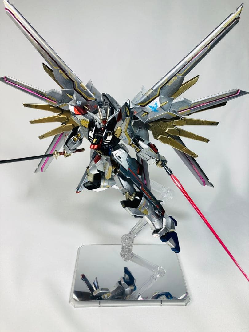 HG マイティーストライクフリーダムガンダム 全塗装 完成品 塗装済み ガンプラ