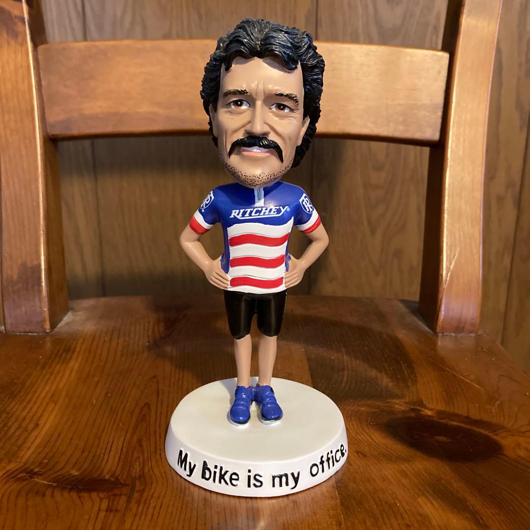 RITCHEY創業者の首振りフィギュア