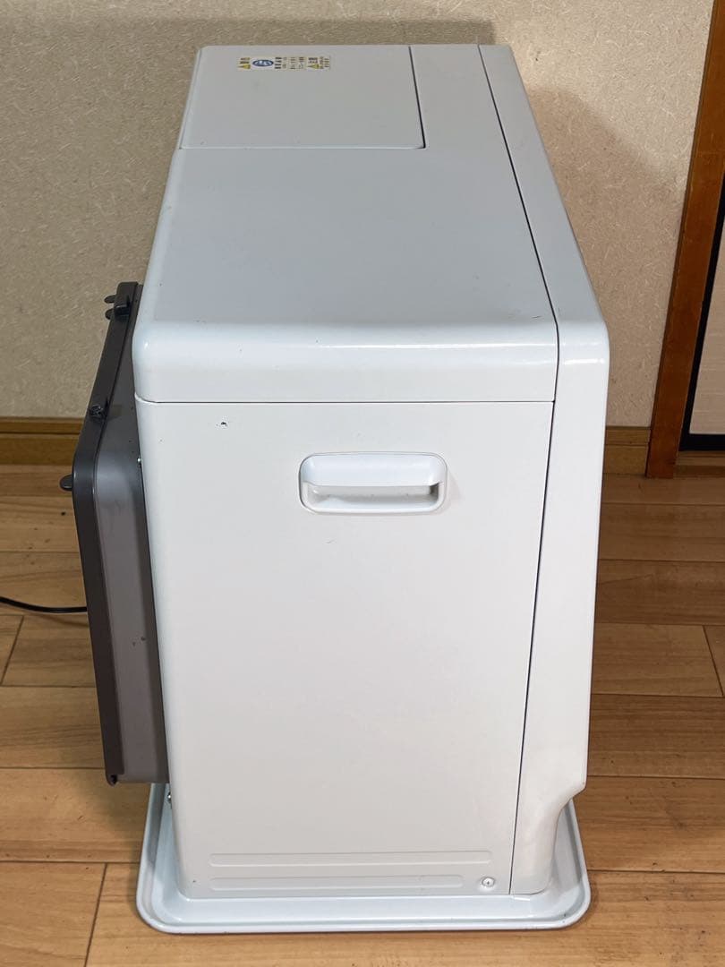DAINICHI 石油ファンヒーター　FX72R3