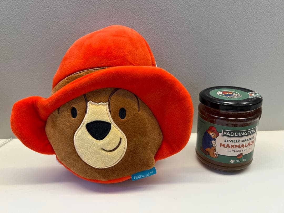 イギリス購入くまのパディントン ピロークッション アイマスク＆マーマレードジャム