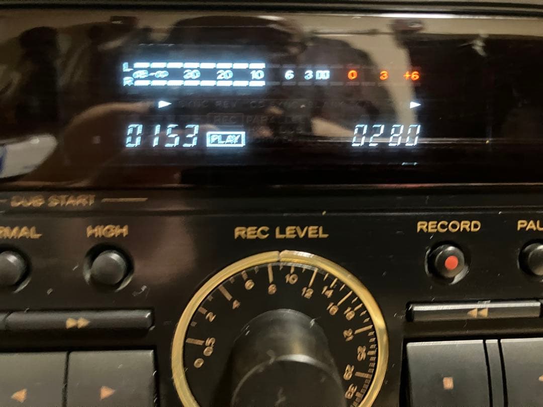 【動作品】TEAC W-790R ダブルカセットデッキ／カセットテープ付き