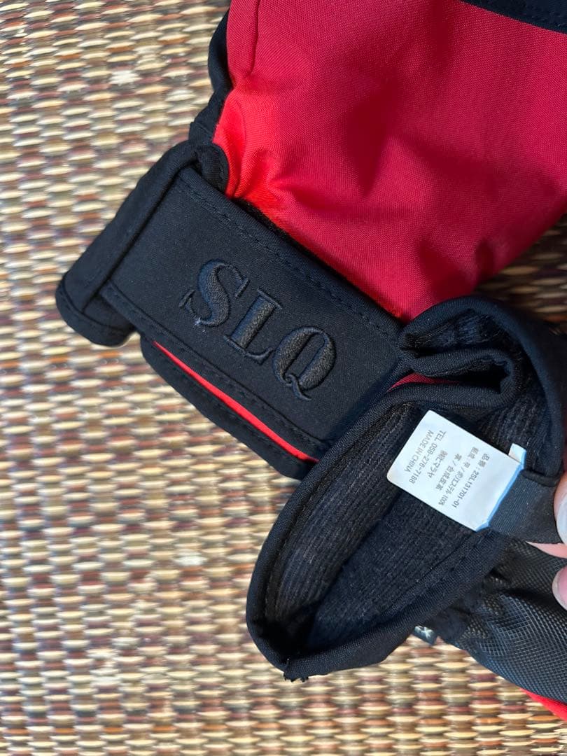 未使用品 nima スキーウェア 上下セット 150cm GOA-TEX 手袋