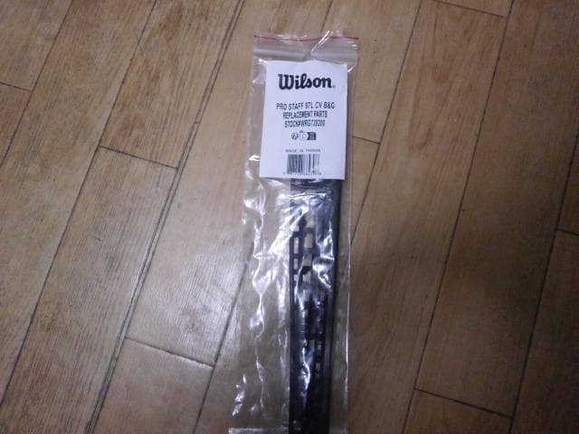 ウィルソン　プロスタッフ 97L　V11.5 グロメット付き　フェデラー