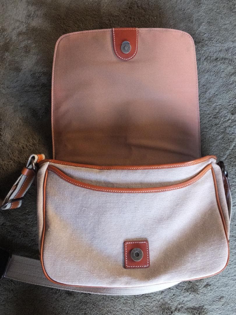 土屋鞄　カメラ散歩バッグ