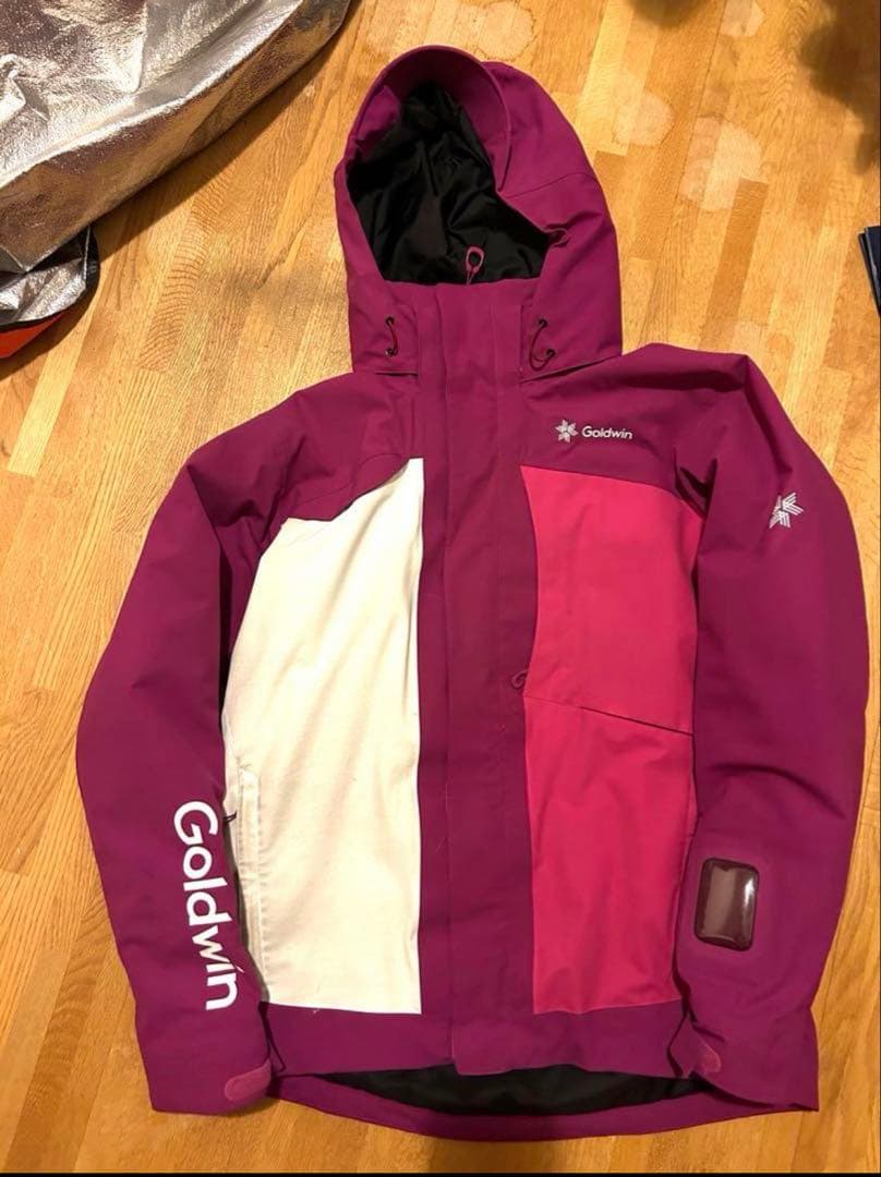 ゴールドウィン　デモスキーウエア