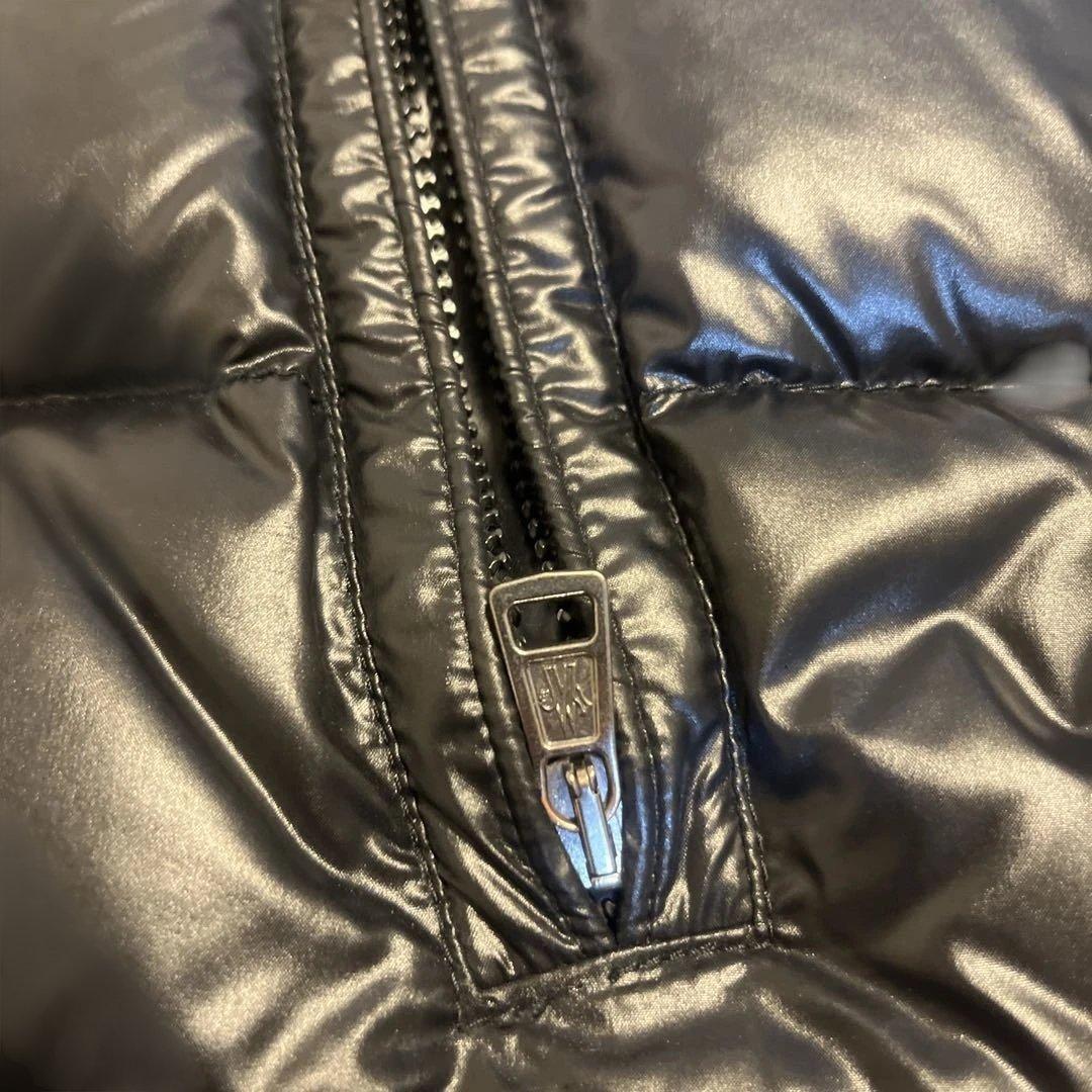 moncler モンクレール　ダウンベスト　01