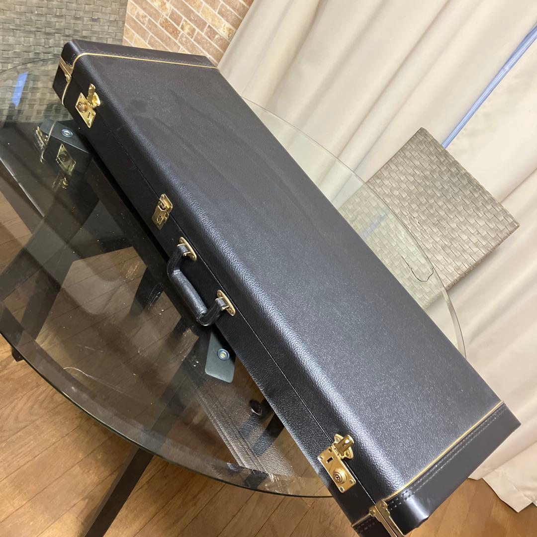 Music Man Axis 1997年製