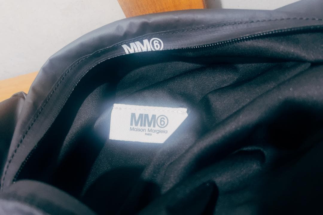 MM6 ナイロン ショルダーバッグ ブラック 中古