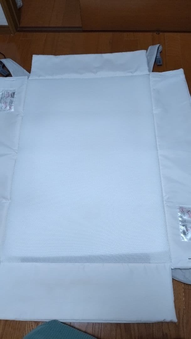 【美品】ココネルエアー AB ベビーベッド アップリカ 中古品 外箱説明書あり