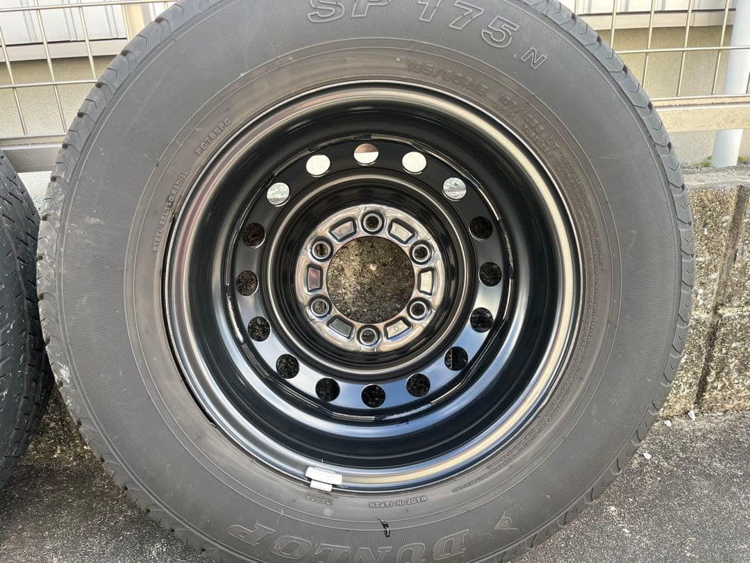 ハイエース　純正　DUNLOP 195/80R15 タイヤホイール4本セット