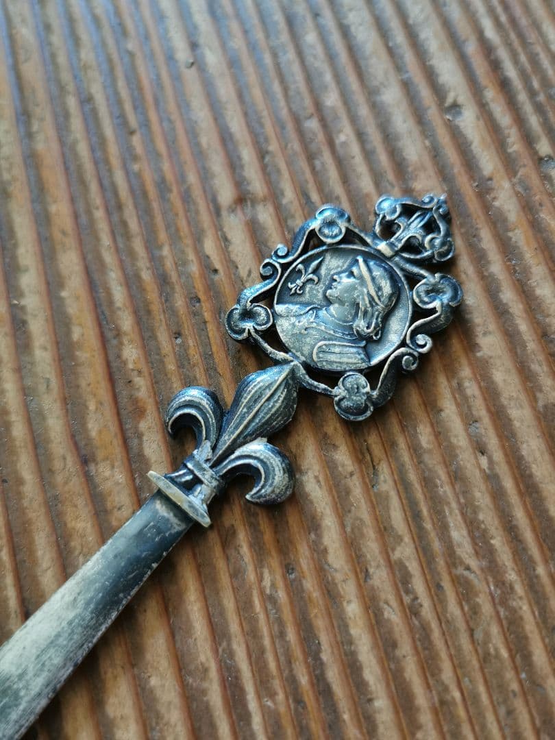 アンティーク フランス ジャンヌダルク ペーパーナイフ 騎士の百合紋 聖女の紋章