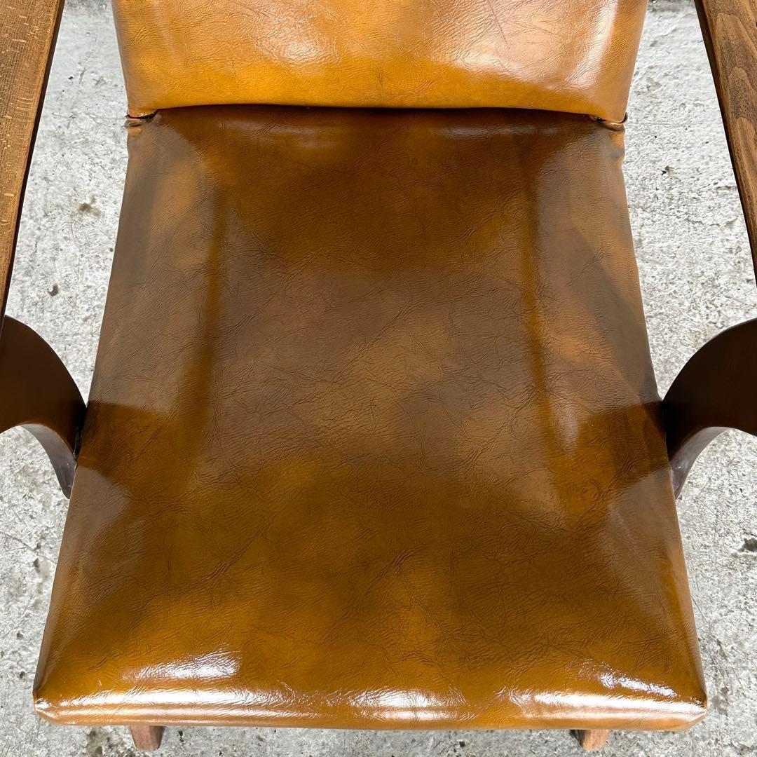 ✦1960〜1970✦PUレザー張り　ラウンジチェア 木製脚　喫茶店　昭和レトロ