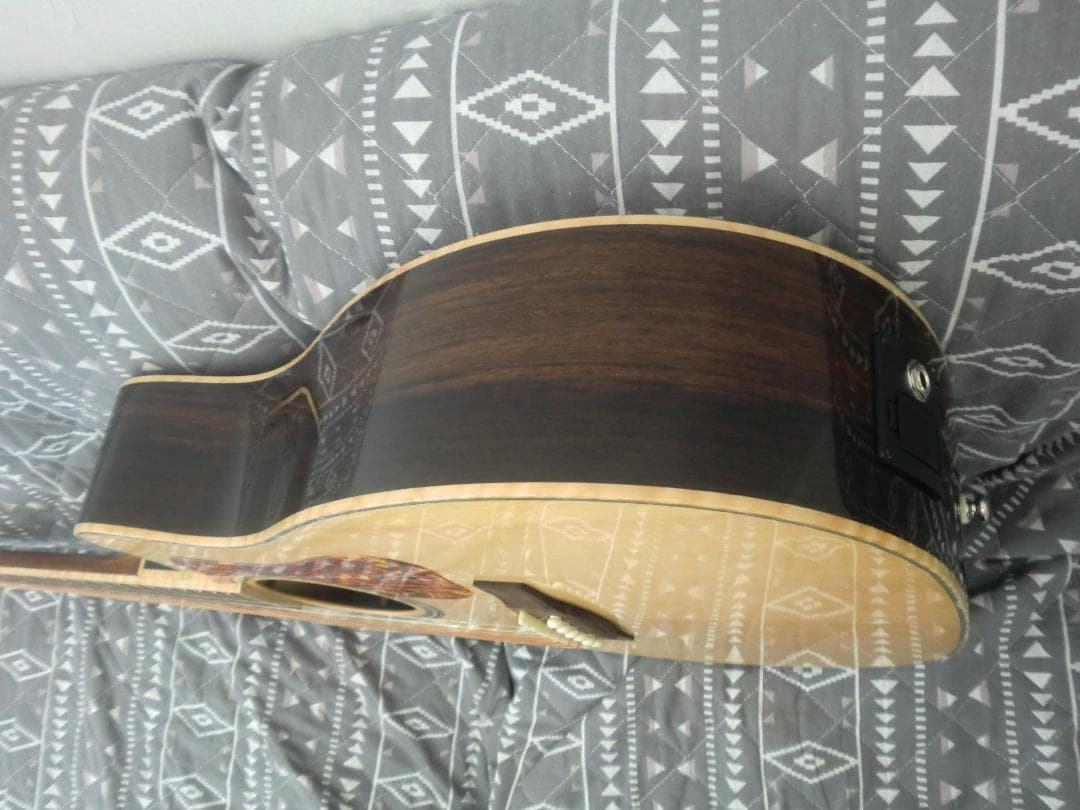 GUILD / OM-250CE RESERVE Natural 美品