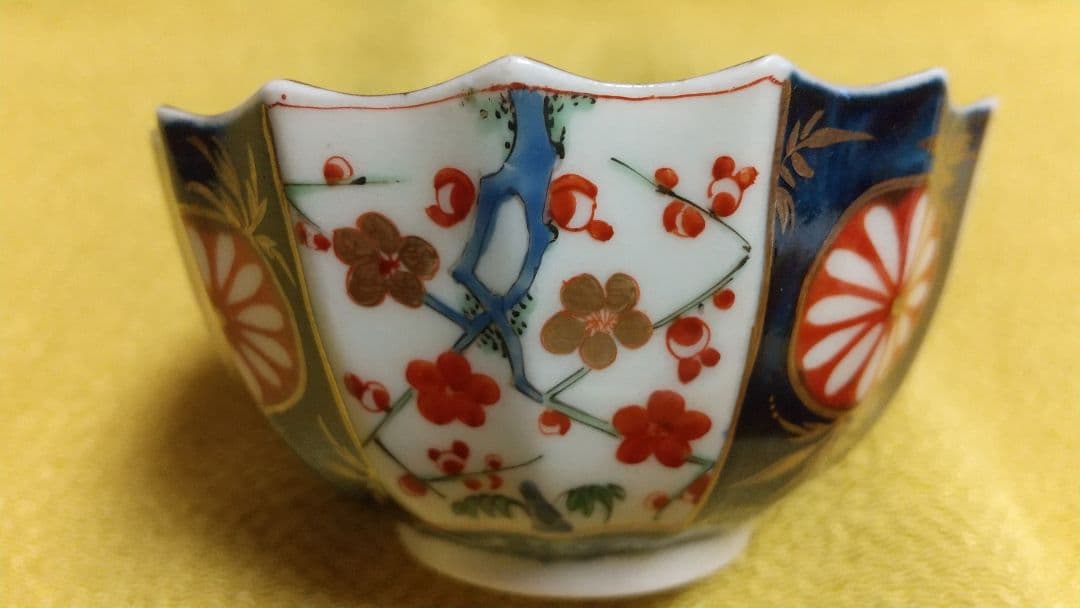 初期Worcester ティーボウル(1775年頃)