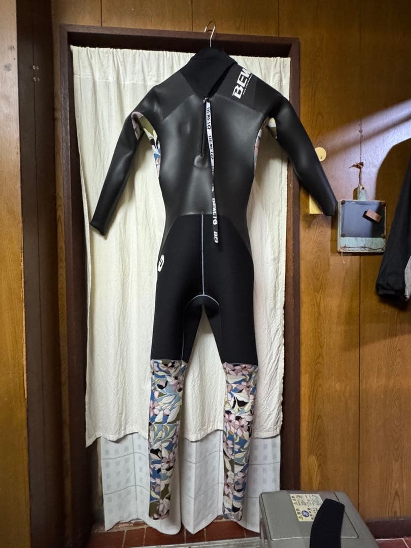 「超美品」BEWET セミドライ 5/3mmウェットスーツ