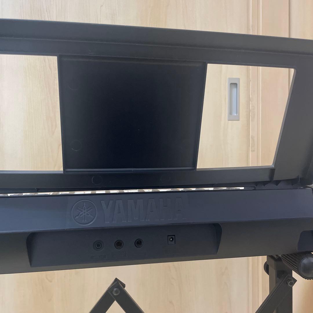 Yamaha 61鍵キーボード　ピアノス電子ピアノ　スタンドセット　ドイツで購入