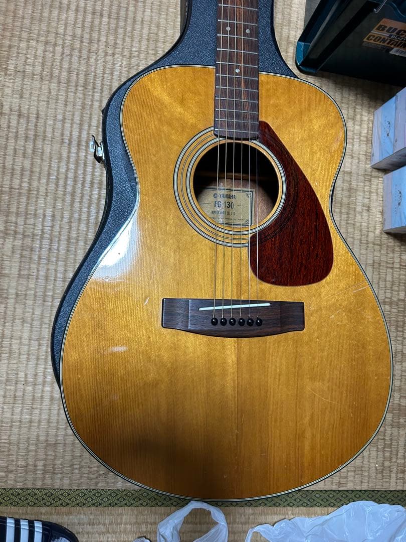 ヤマハ YAMAHA FG-130 グリーンラベル　ギター　中古品　ケース付き