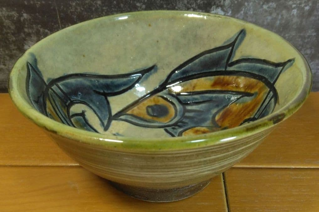 人間国宝 金城次郎 魚紋碗(茶碗,マカイ) 栞 共箱 美品 やちむん 壷屋焼