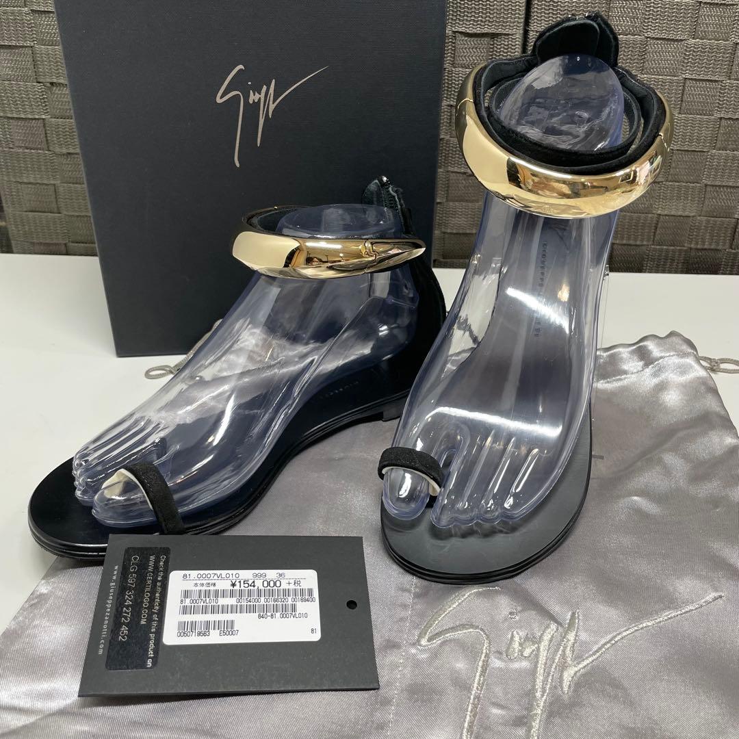 の*ん様 GIUSEPPE ZANOTTI トングサンダル ブラック/ゴールド
