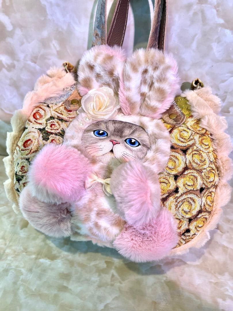 あ*き様 コヤンイサムチョン　ぽってり本革持ち手のバッグ　　　　ベージュファー