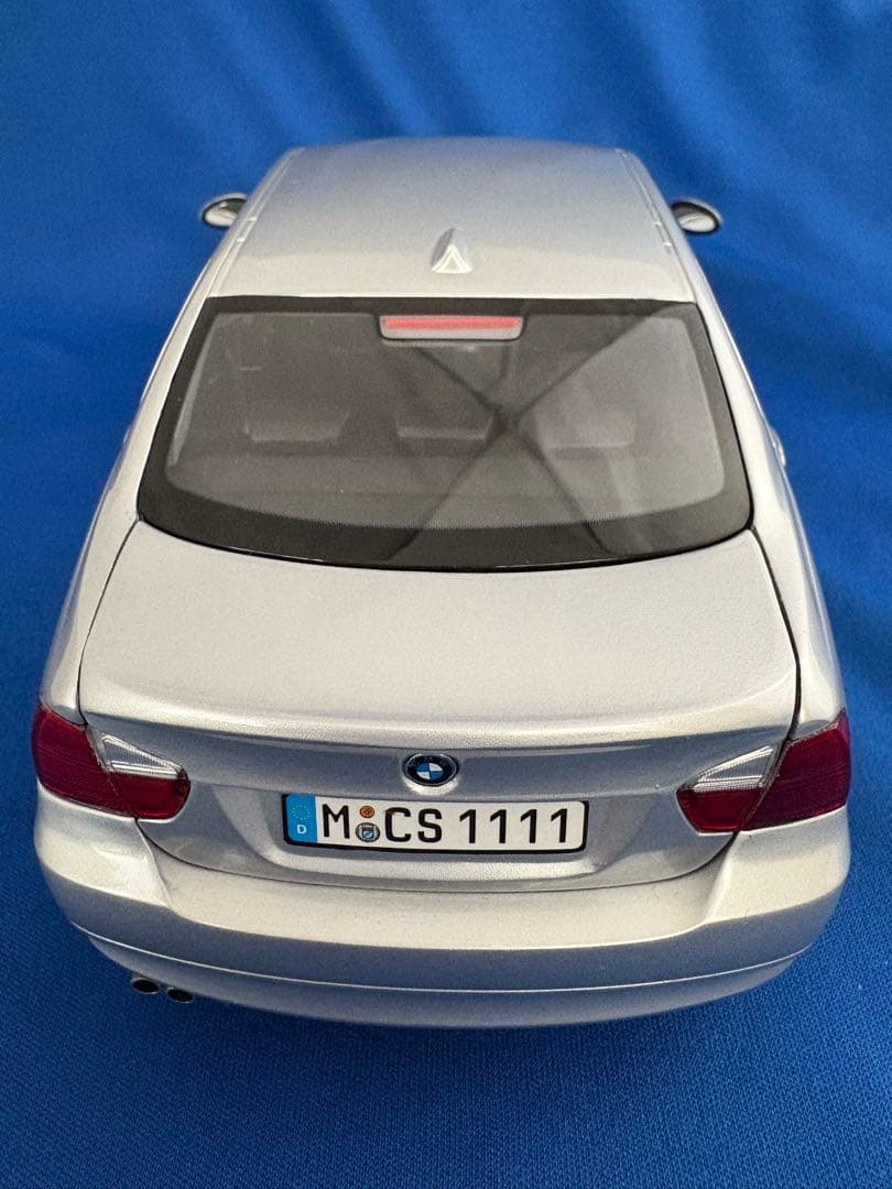 京商　 3シリーズ ミニカー　E92 1/18 シルバー