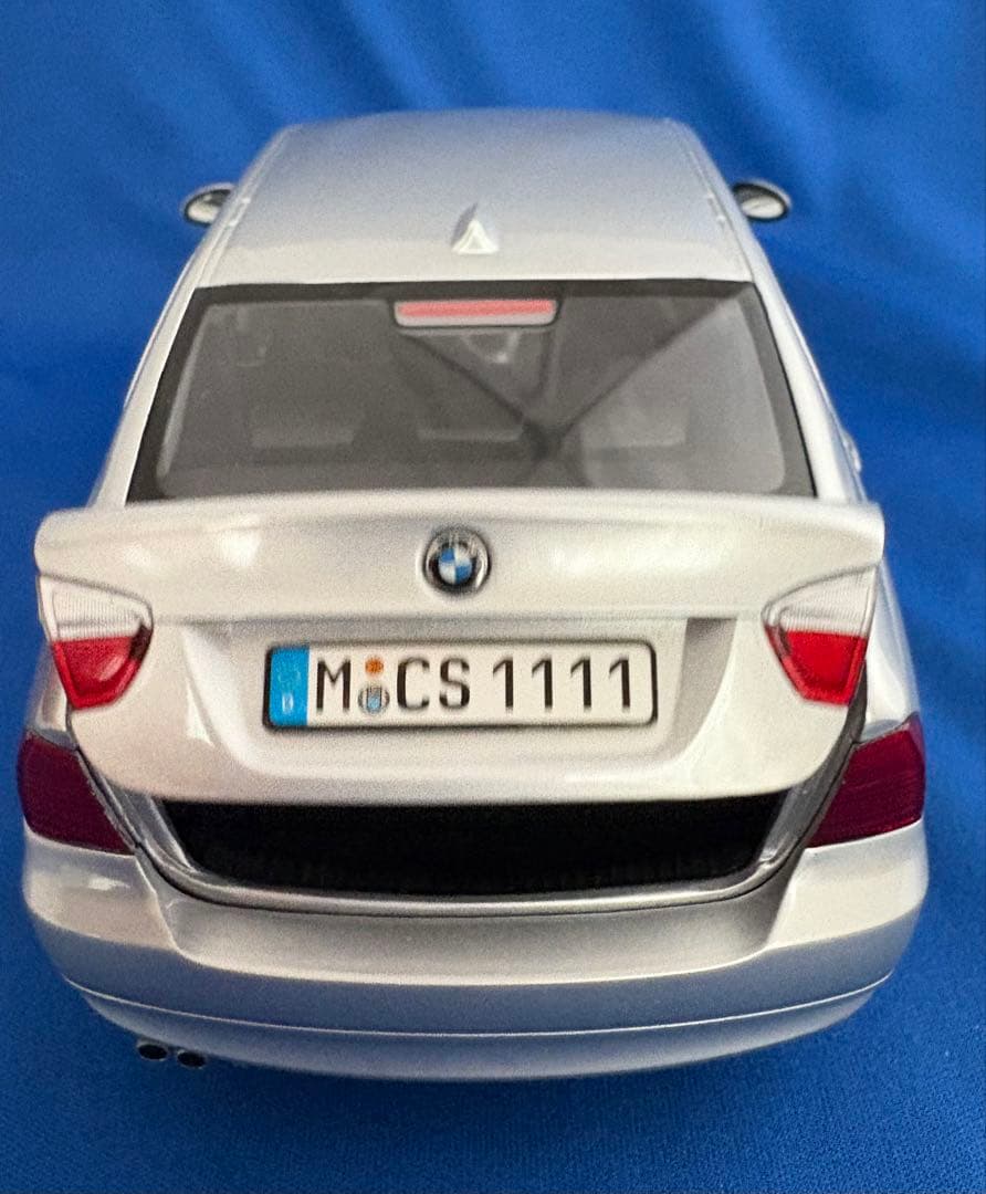 京商　 3シリーズ ミニカー　E92 1/18 シルバー